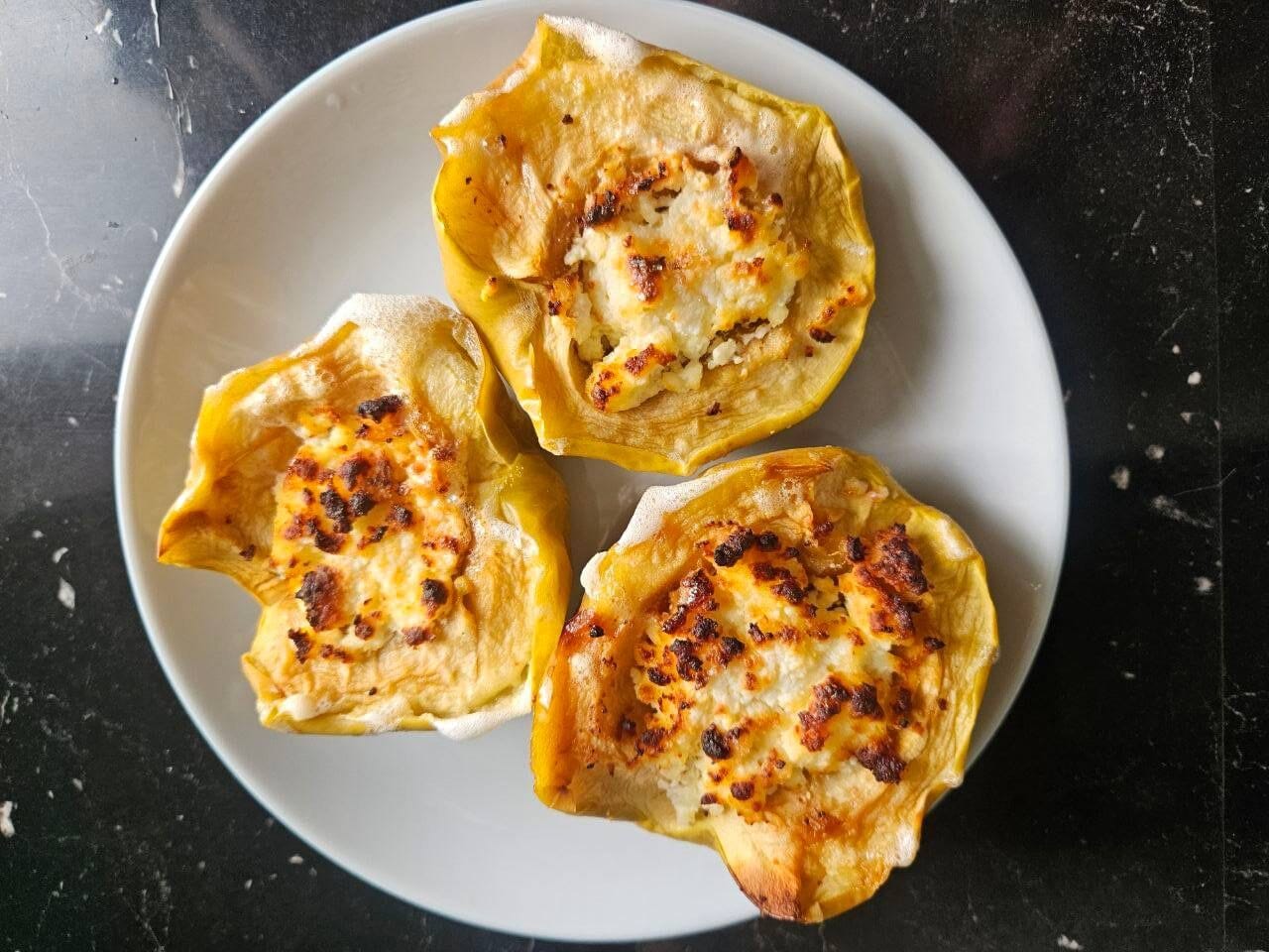 Pieczone jabłka z twarogiem z Air Fryera