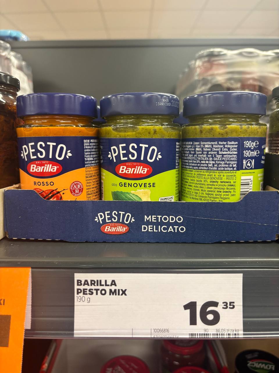 Asortyment w kategorii bezglutenowe sosy Netto, pesto Barilla Genovese