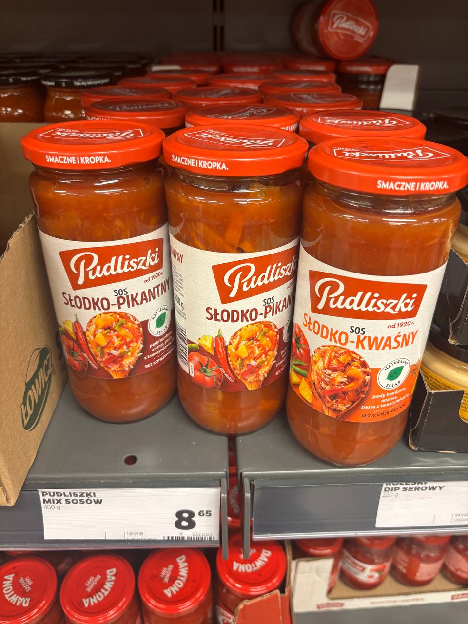 Przegląd asortymentu bezglutenowe sosy Netto, widoczne sosy marki Pudliszki.
